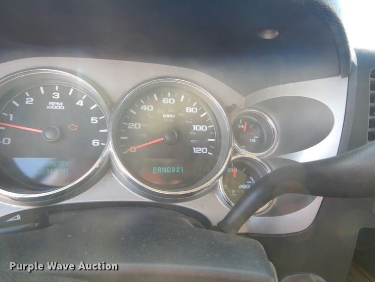 image for item DJ6715 2008 Chevrolet Silverado 1500  Crew Cab pickup truck