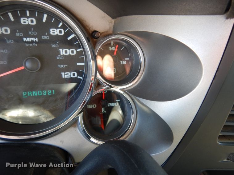 image for item DJ6715 2008 Chevrolet Silverado 1500  Crew Cab pickup truck