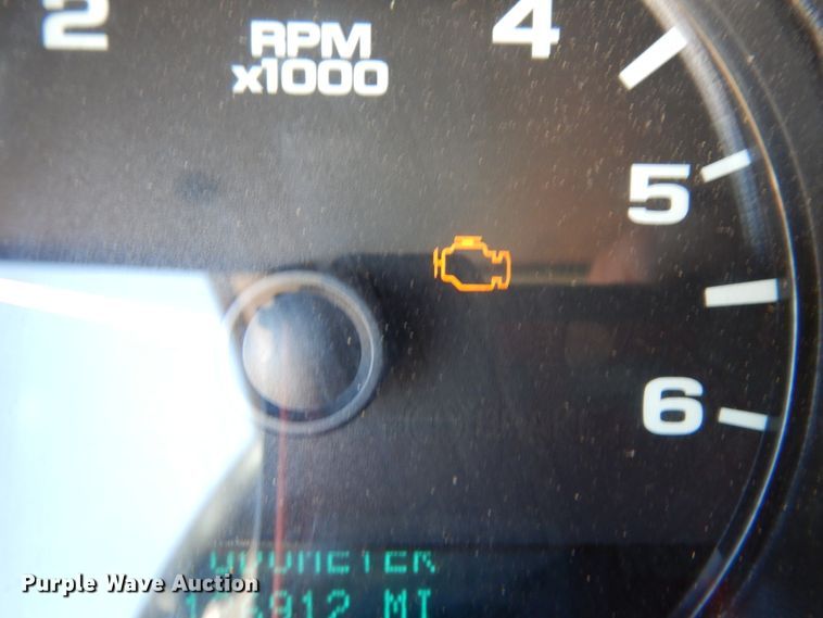 image for item DJ6715 2008 Chevrolet Silverado 1500  Crew Cab pickup truck