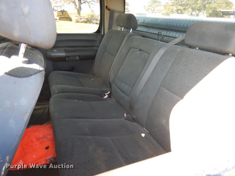 image for item DJ6715 2008 Chevrolet Silverado 1500  Crew Cab pickup truck