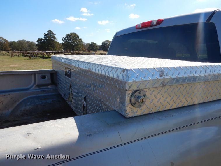 image for item DJ6715 2008 Chevrolet Silverado 1500  Crew Cab pickup truck