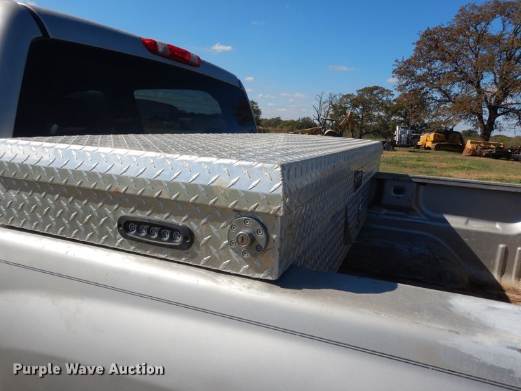 image for item DJ6715 2008 Chevrolet Silverado 1500  Crew Cab pickup truck