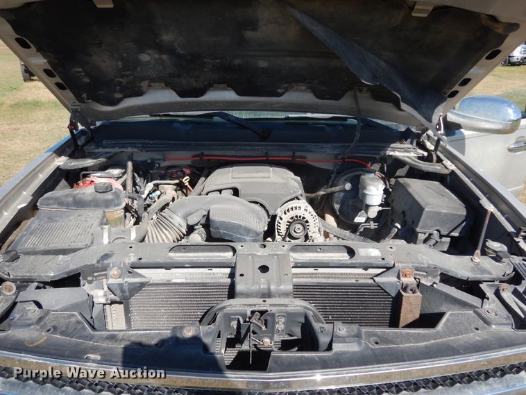 image for item DJ6715 2008 Chevrolet Silverado 1500  Crew Cab pickup truck