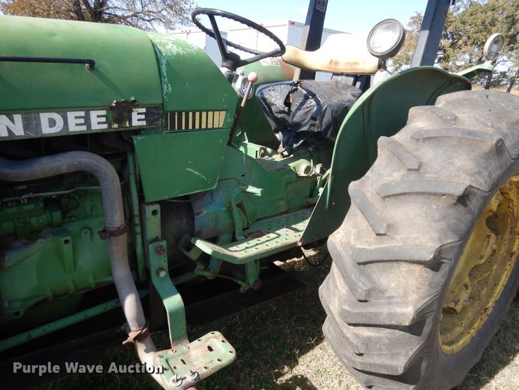 image for item DJ6716 John Deere 2155  tractor