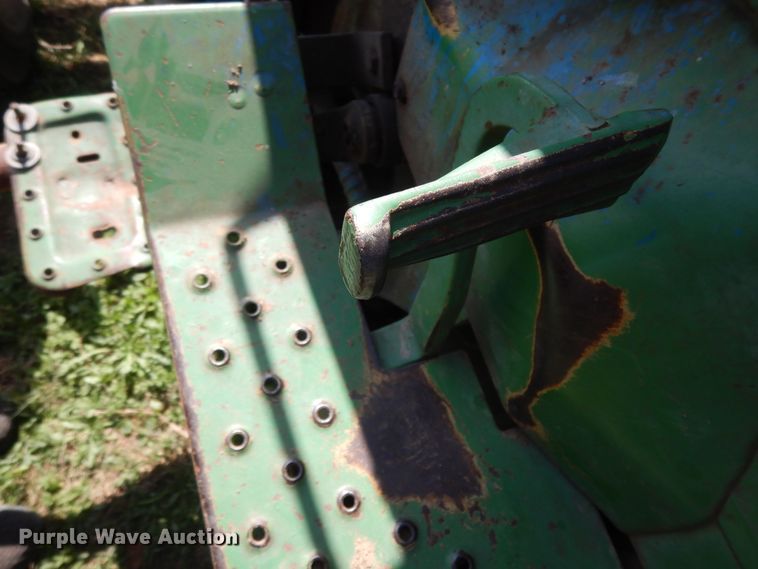 image for item DJ6716 John Deere 2155  tractor