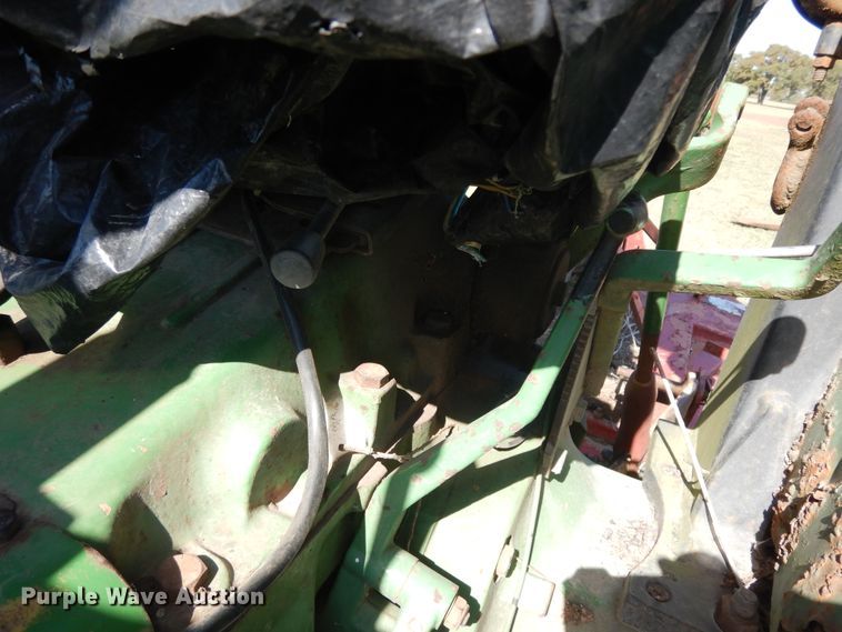 image for item DJ6716 John Deere 2155  tractor