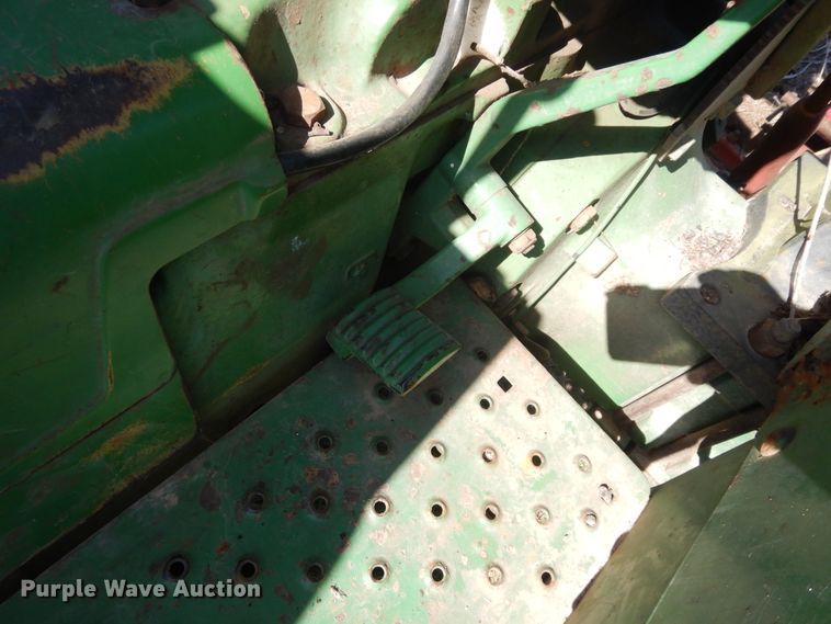 image for item DJ6716 John Deere 2155  tractor