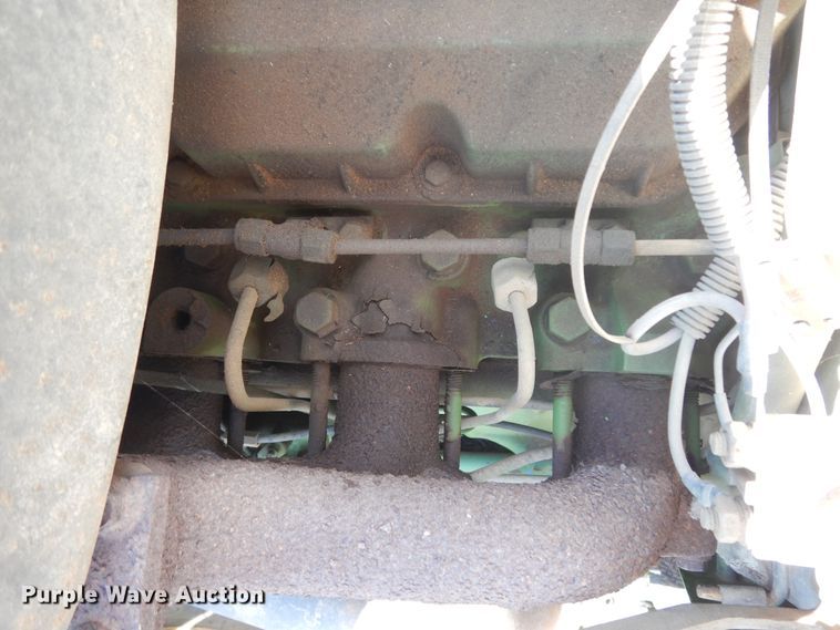 image for item DJ6716 John Deere 2155  tractor