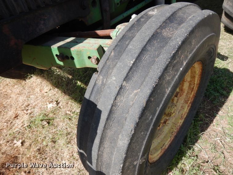 image for item DJ6716 John Deere 2155  tractor