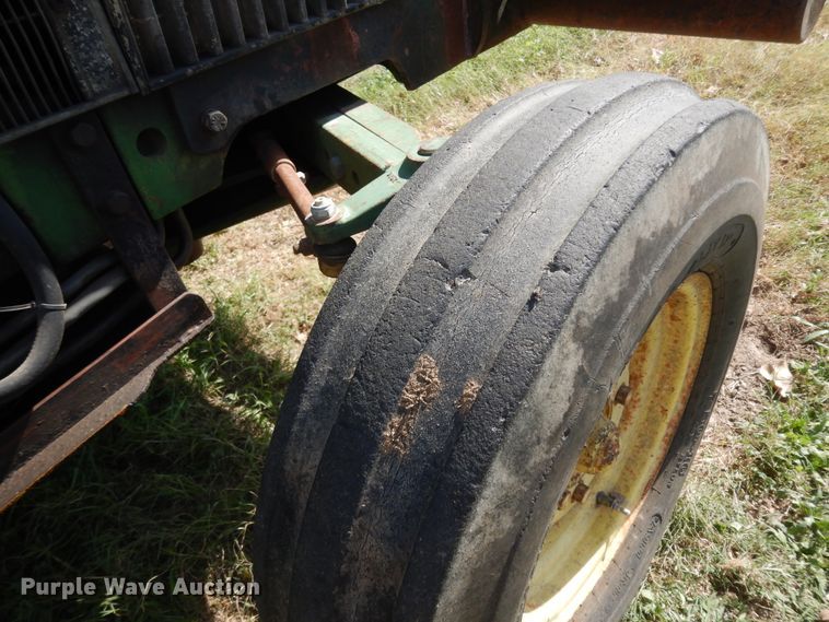 image for item DJ6716 John Deere 2155  tractor