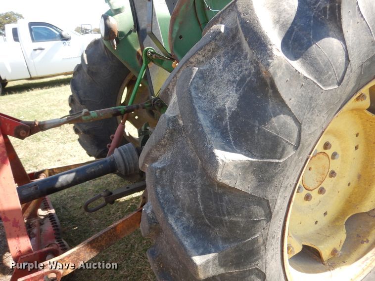 image for item DJ6716 John Deere 2155  tractor