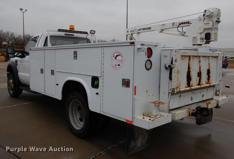image for item DJ6938 2008 Ford F550 Super Duty  utility truck with crane