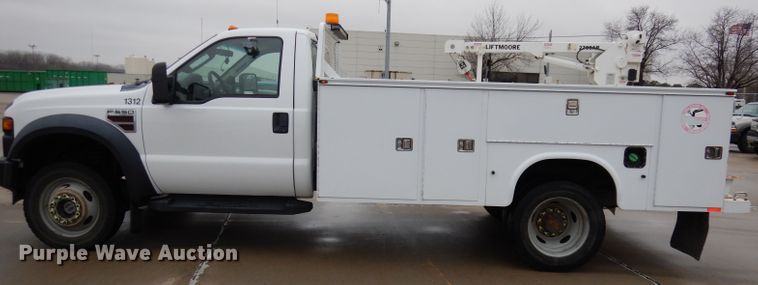 image for item DJ6938 2008 Ford F550 Super Duty  utility truck with crane