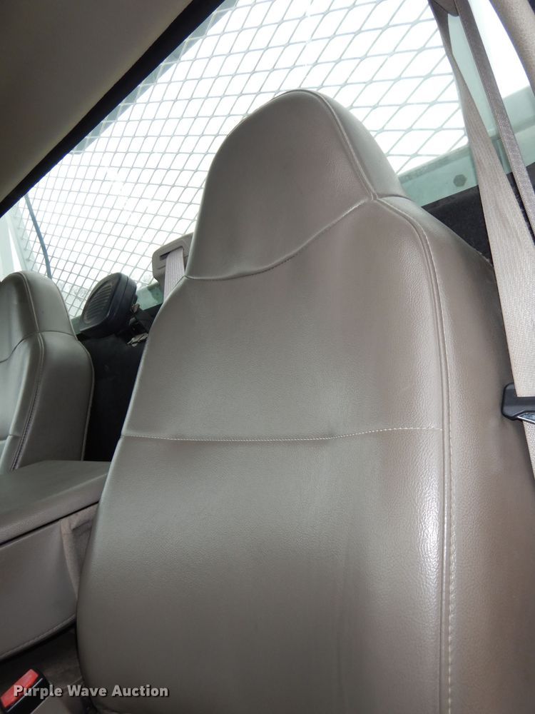 image for item DJ6938 2008 Ford F550 Super Duty  utility truck with crane