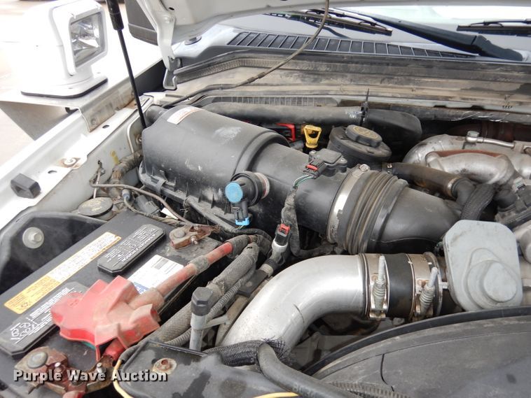 image for item DJ6938 2008 Ford F550 Super Duty  utility truck with crane