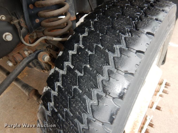 image for item DJ6938 2008 Ford F550 Super Duty  utility truck with crane