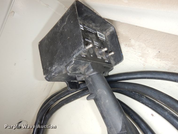 image for item DJ6938 2008 Ford F550 Super Duty  utility truck with crane