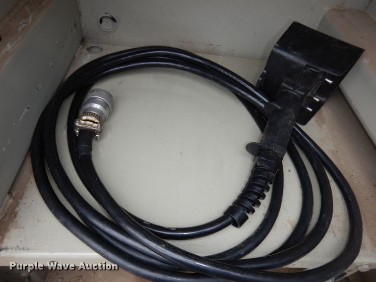 image for item DJ6938 2008 Ford F550 Super Duty  utility truck with crane