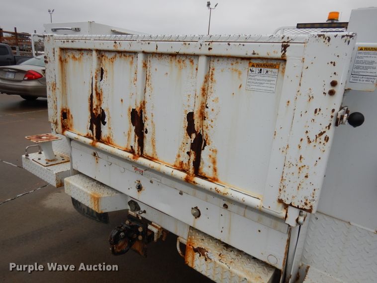 image for item DJ6938 2008 Ford F550 Super Duty  utility truck with crane