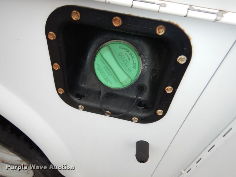 image for item DJ6938 2008 Ford F550 Super Duty  utility truck with crane