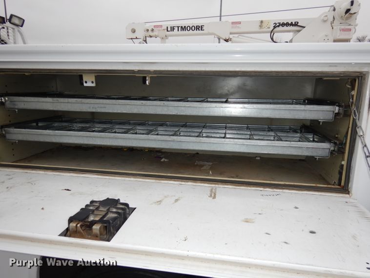 image for item DJ6938 2008 Ford F550 Super Duty  utility truck with crane