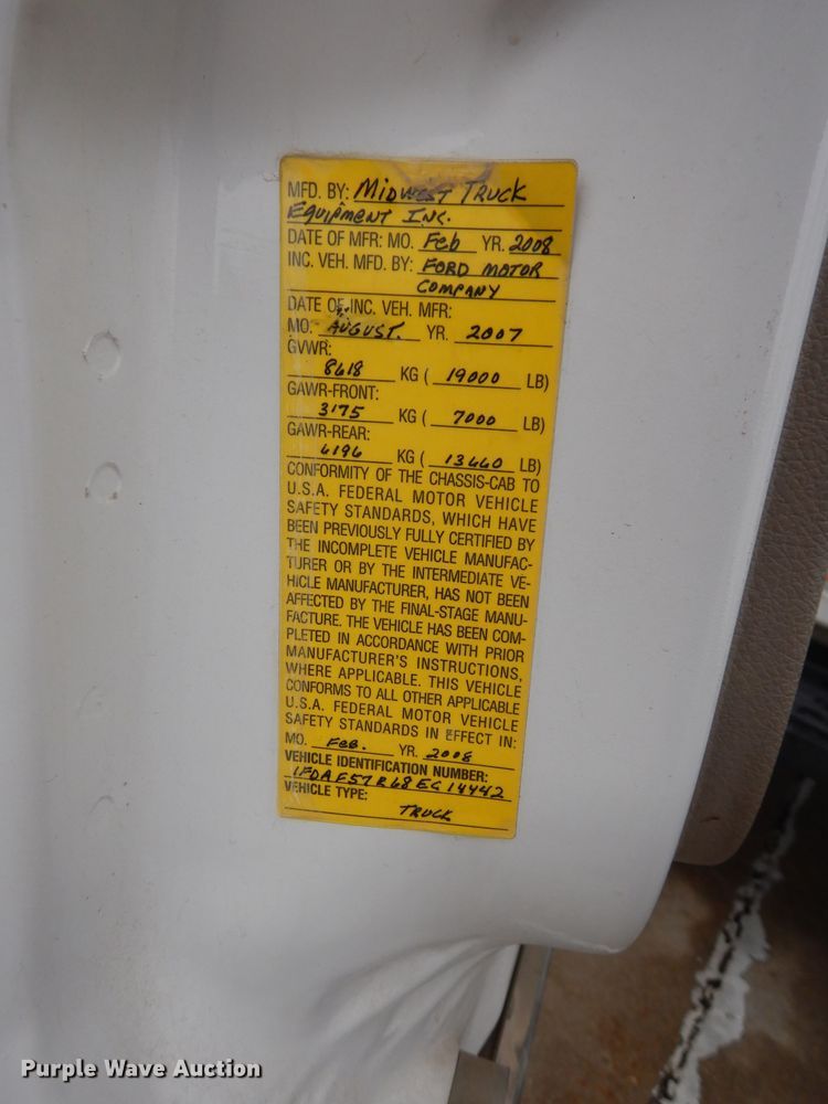 image for item DJ6938 2008 Ford F550 Super Duty  utility truck with crane