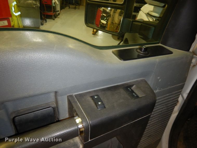 image for item DJ6958 2013 Ford F550 Super Duty  bucket truck