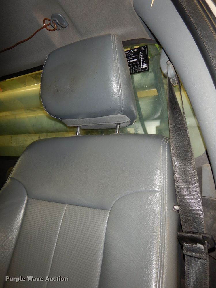 image for item DJ6958 2013 Ford F550 Super Duty  bucket truck