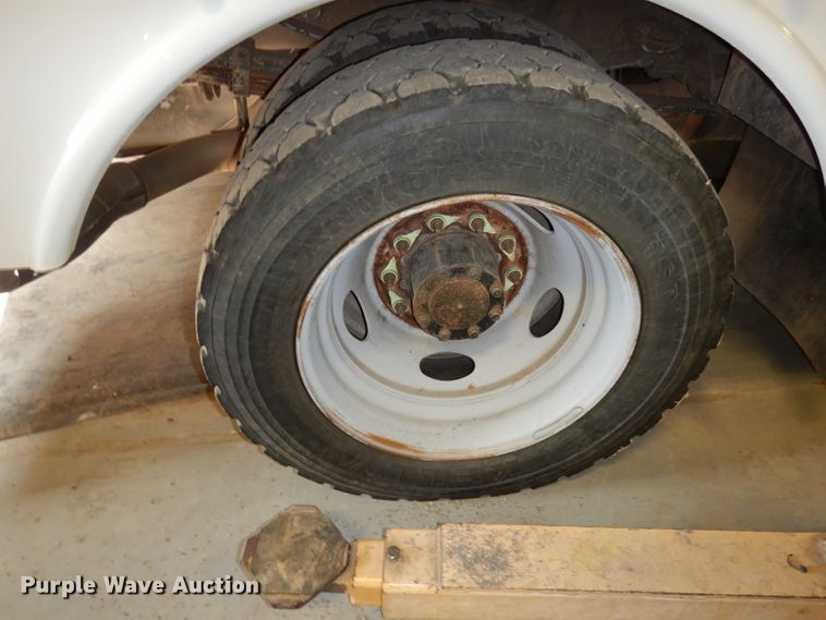 image for item DJ6958 2013 Ford F550 Super Duty  bucket truck