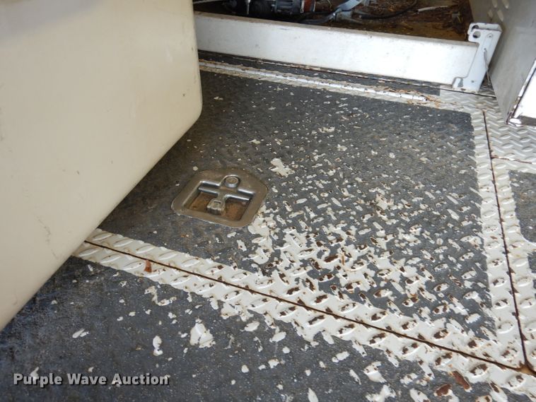 image for item DJ6958 2013 Ford F550 Super Duty  bucket truck