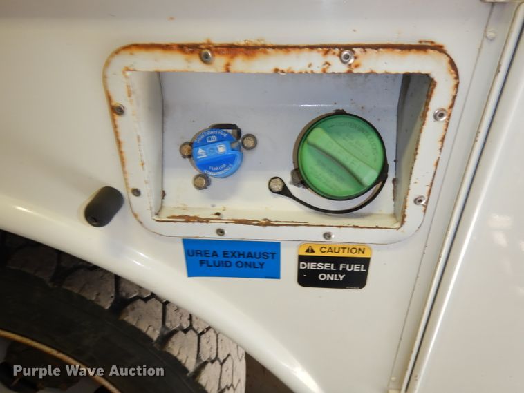 image for item DJ6958 2013 Ford F550 Super Duty  bucket truck