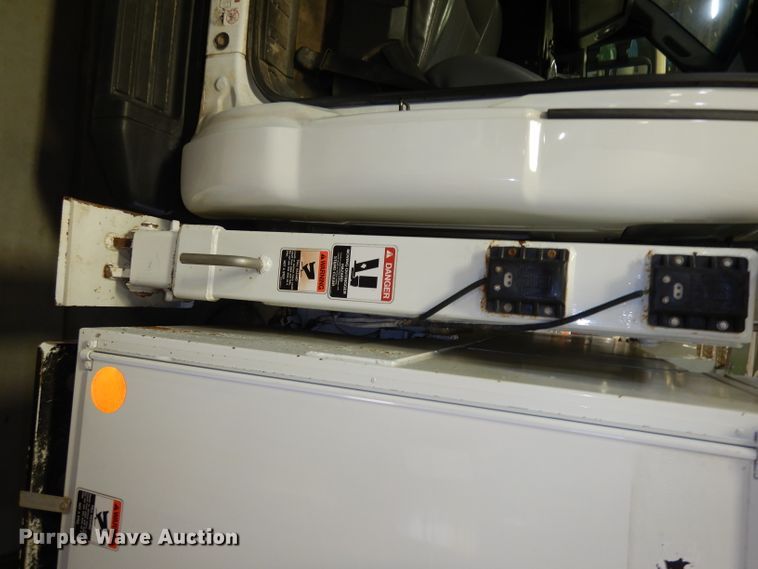 image for item DJ6958 2013 Ford F550 Super Duty  bucket truck