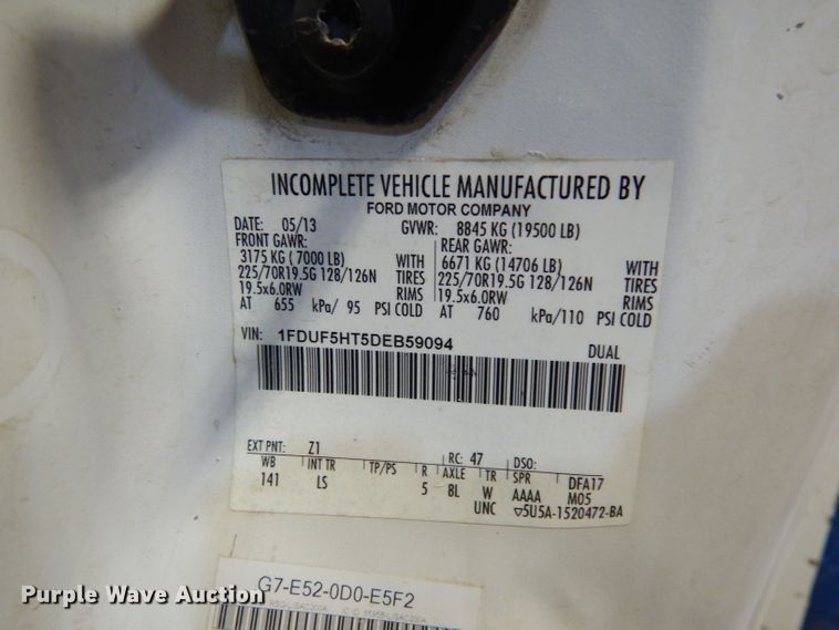 image for item DJ6958 2013 Ford F550 Super Duty  bucket truck