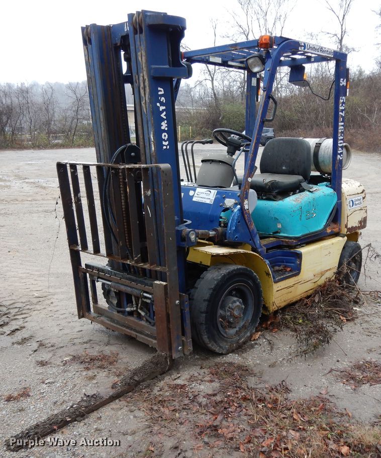 image for item DJ8005 Komatsu FG25T-12  forklift