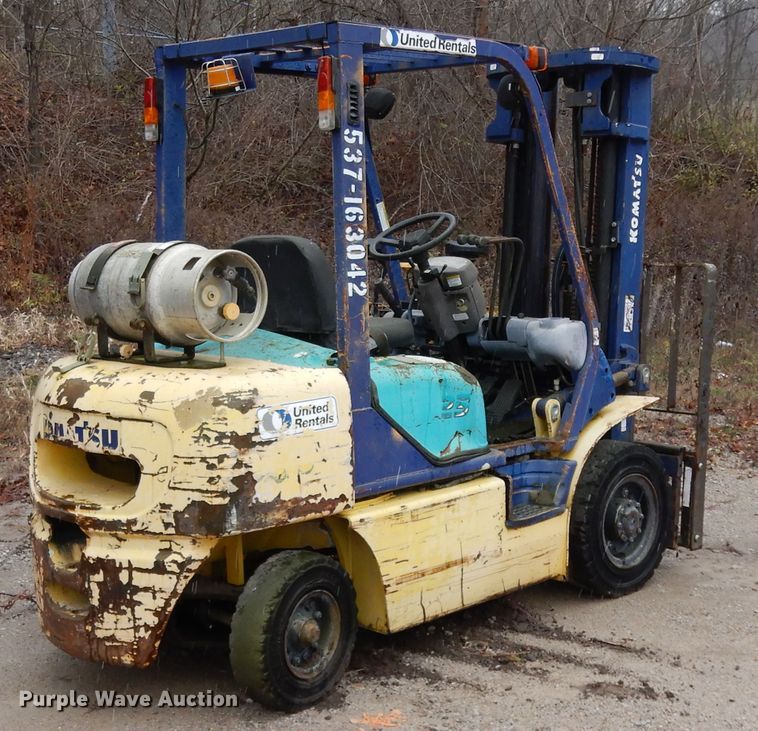 image for item DJ8005 Komatsu FG25T-12  forklift