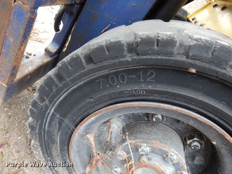 image for item DJ8005 Komatsu FG25T-12  forklift