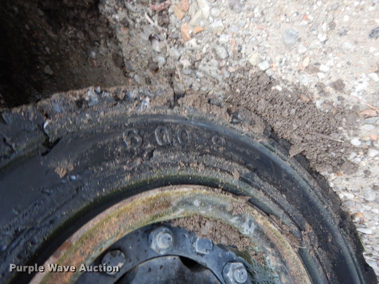 image for item DJ8005 Komatsu FG25T-12  forklift