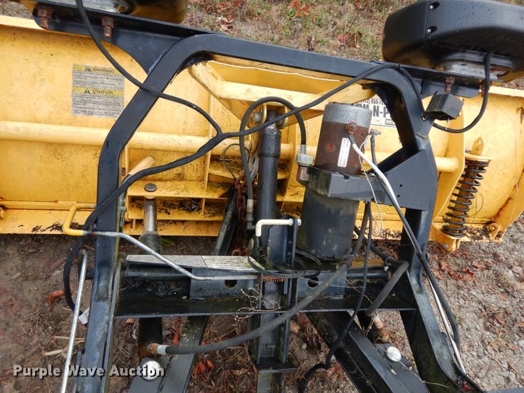 image for item DJ8005 Komatsu FG25T-12  forklift