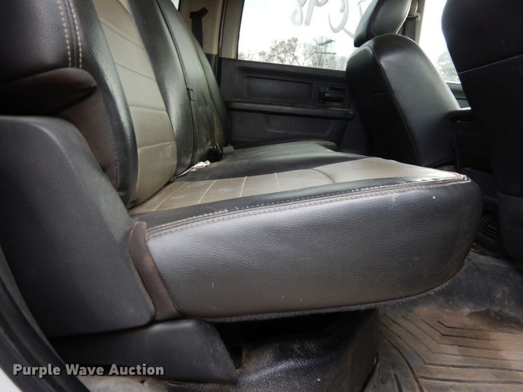 image for item DJ8011 2011 Dodge Ram 5500HD  Crew Cab flatbed truck