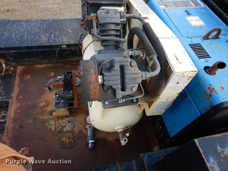 image for item DJ8011 2011 Dodge Ram 5500HD  Crew Cab flatbed truck