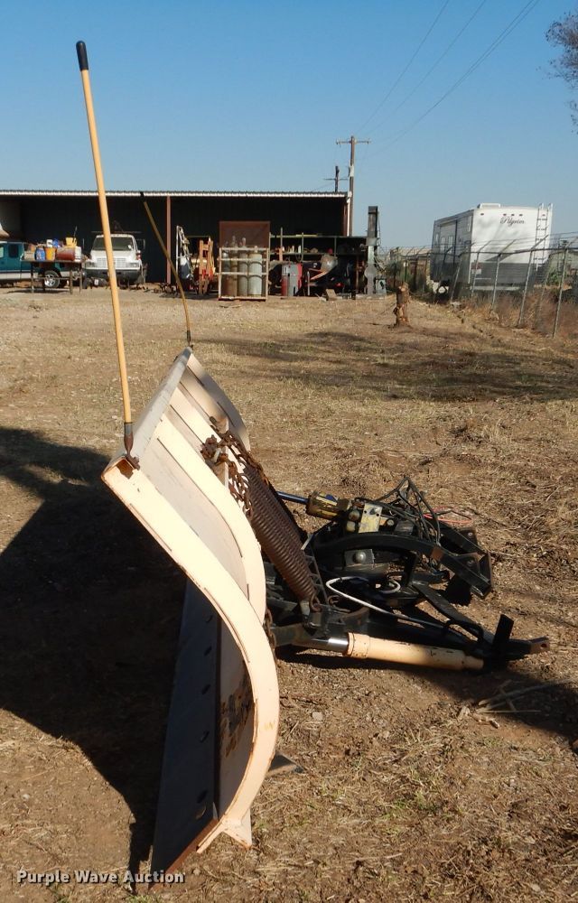 image for item DJ8812 Meyer HM10 snow plow