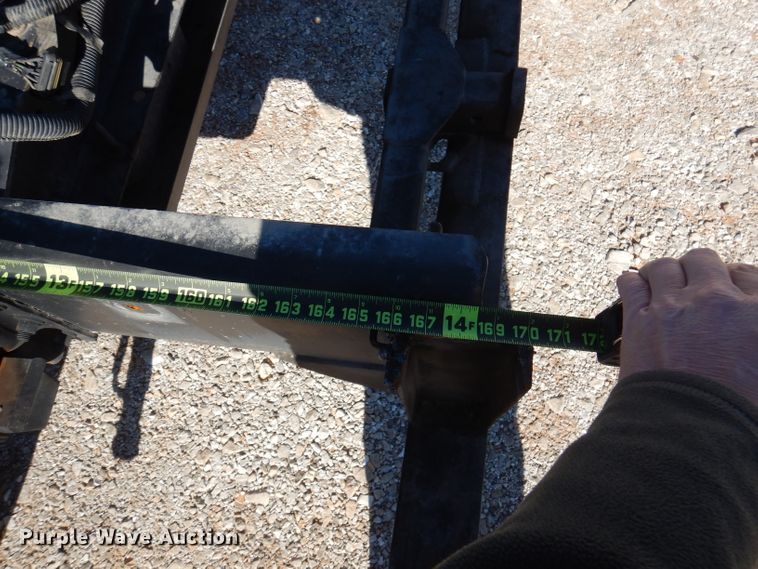 image for item DY9603 2005 GMC C5500  truck cab and chassis