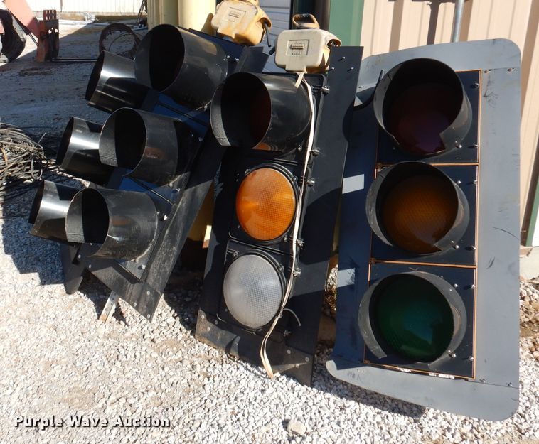 image for item DY9605 (4) traffic signals