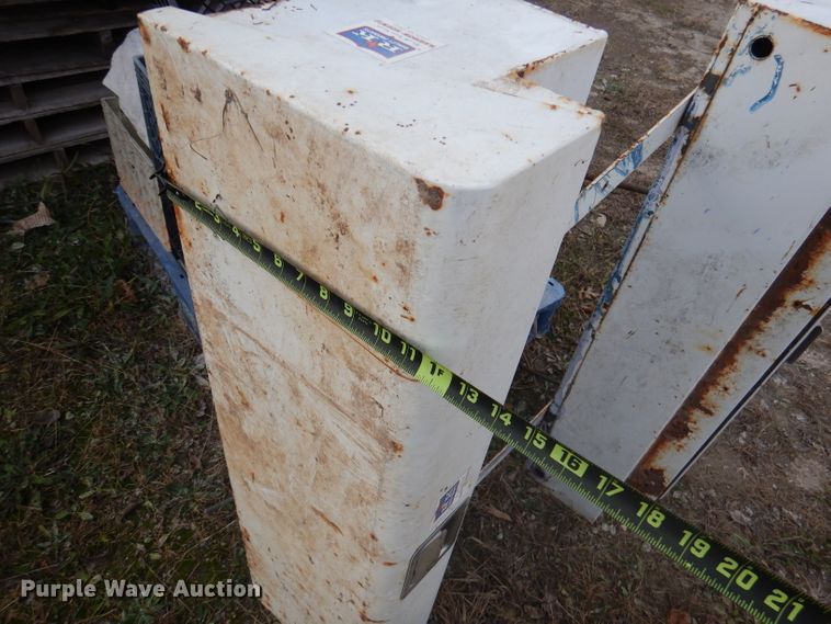 image for item DY9612 (8) toolboxes