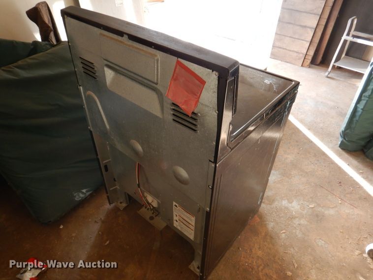 image for item DY9614 Whirlpool electric range