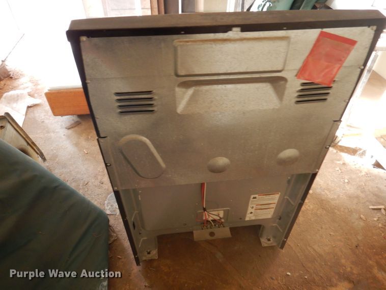 image for item DY9614 Whirlpool electric range