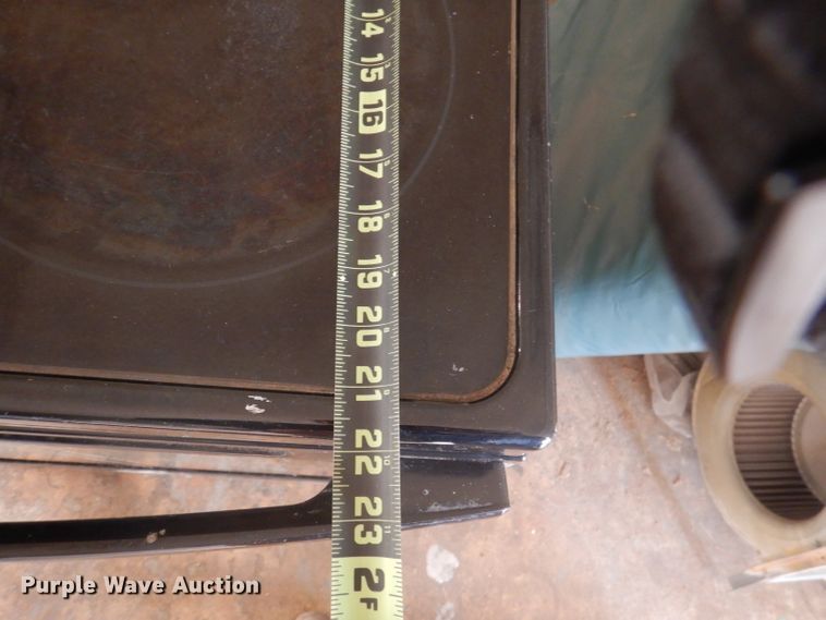 image for item DY9614 Whirlpool electric range