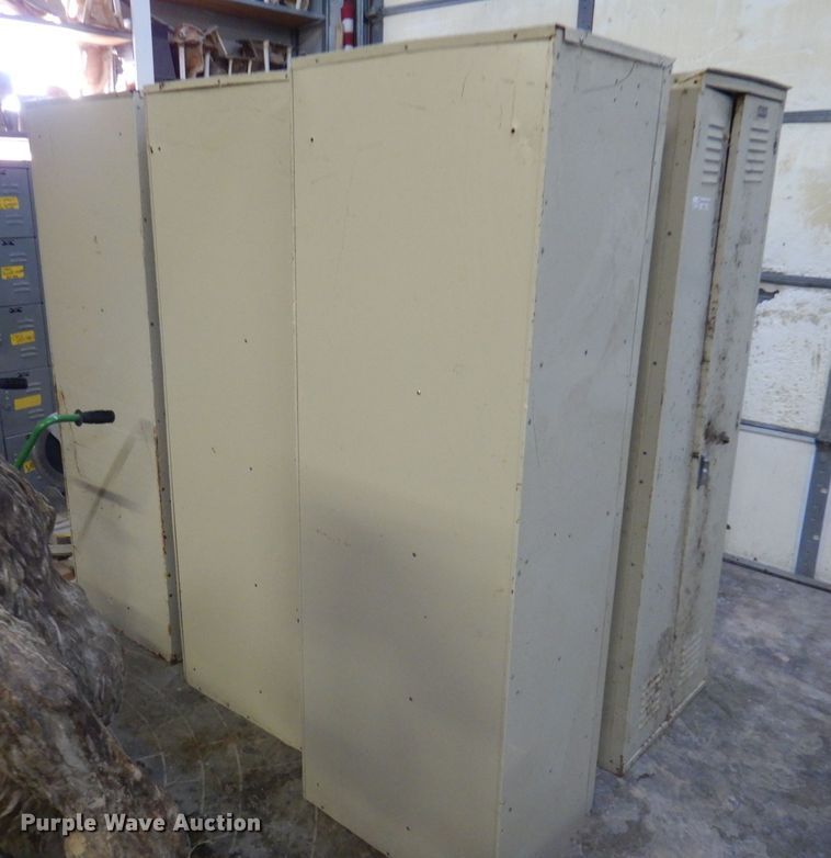 image for item DY9615 (8) lockers