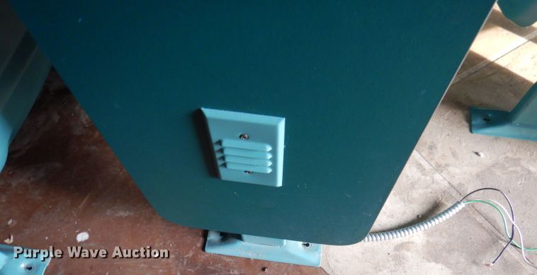 image for item DY9616 Approximately 300 auditorium seats