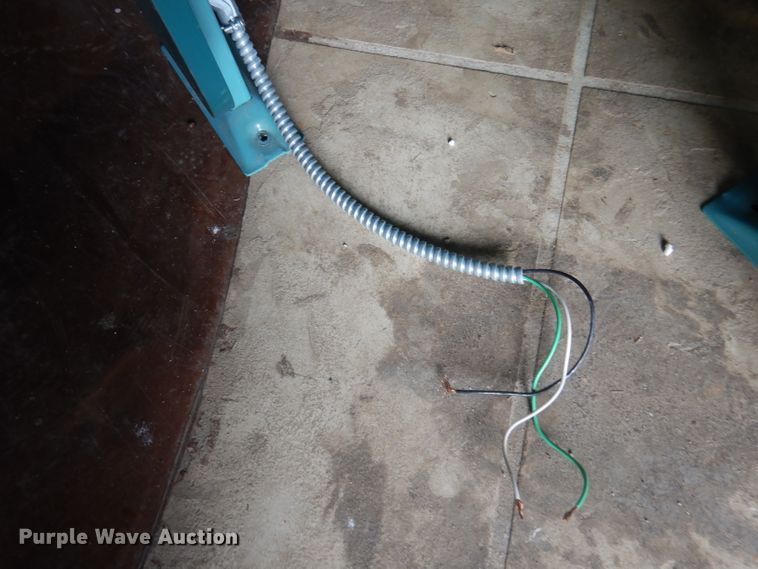 image for item DY9616 Approximately 300 auditorium seats